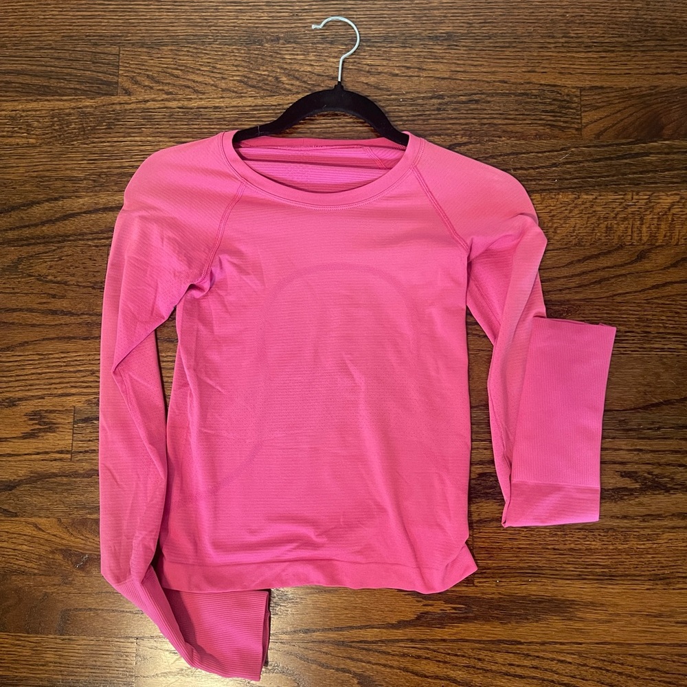 Sonic pink lululemon swiftly race length long sleeve